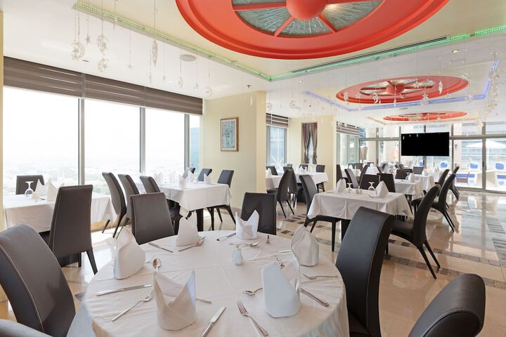 Dining Photos