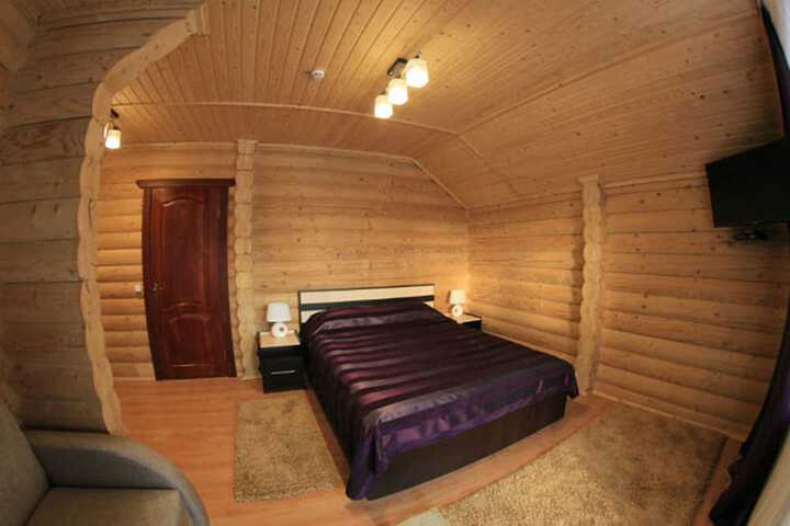 Room 15 of 76