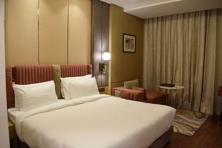 Room 12 of 45