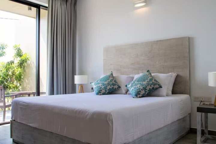 Room 2 of 11