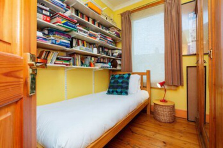 Room 17 of 21