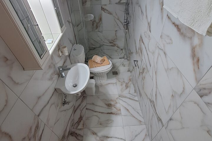 Room 149 of 192