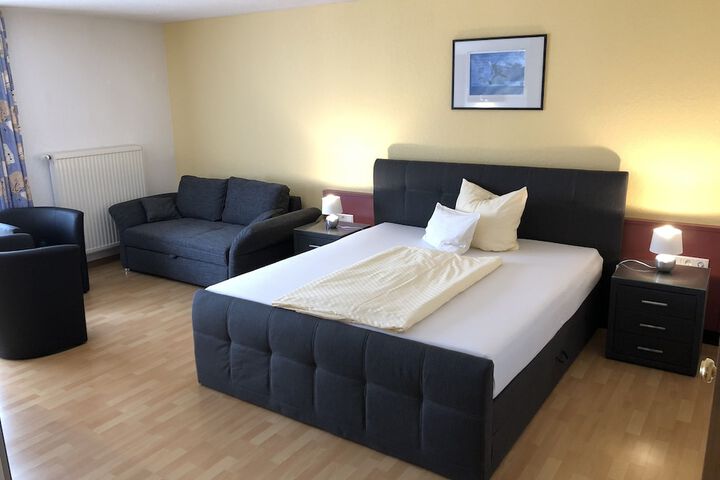 Room 12 of 53