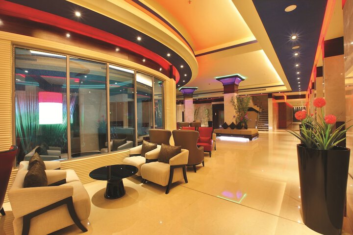 Hotel Lobby