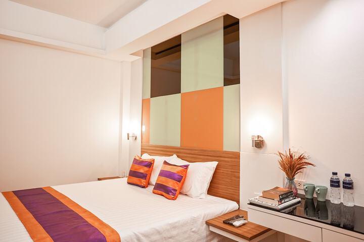 Room 15 of 30
