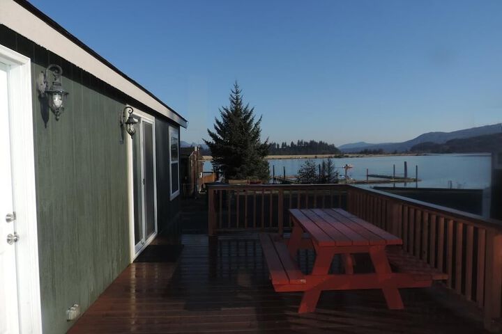 Terrace/Patio 23 of 24