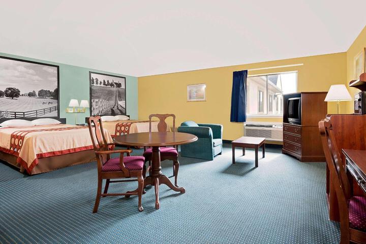 1 Queen Bed (13 of 22)