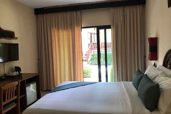 Room 12 of 78
