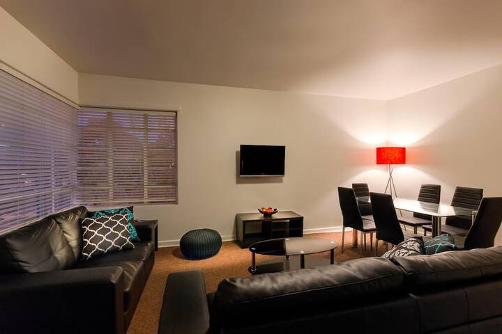 Room 13 of 22