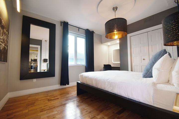 Room 10 of 15