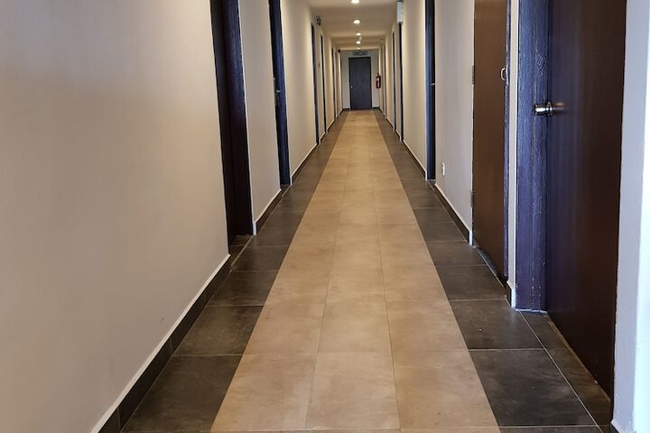 Ballroom/Hall 30 of 33