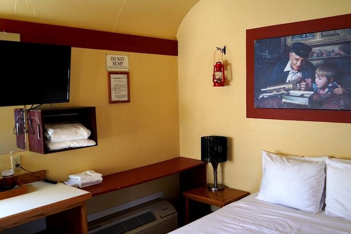 Room 15 of 69