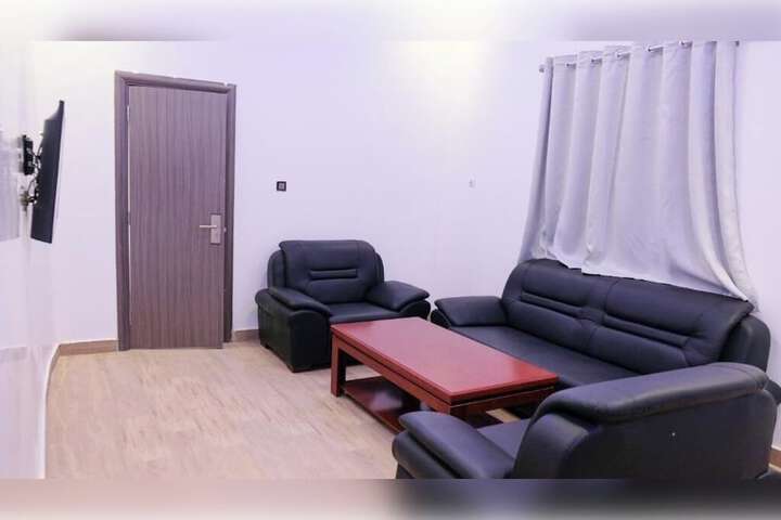 Room 8 of 19