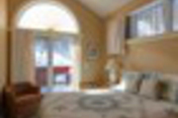 Room 44 of 147