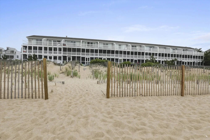General 9 of 16