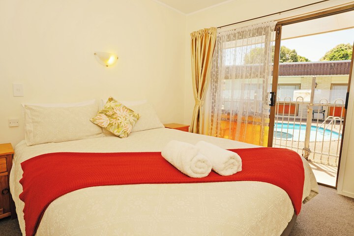 Room 7 of 52