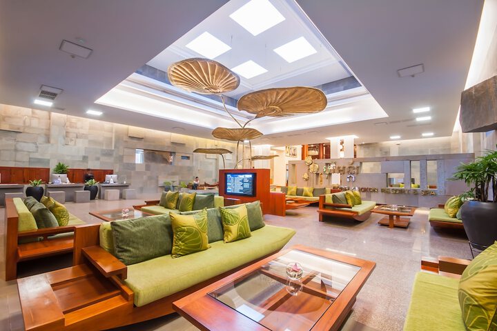 Hotel Interior 7 of 132