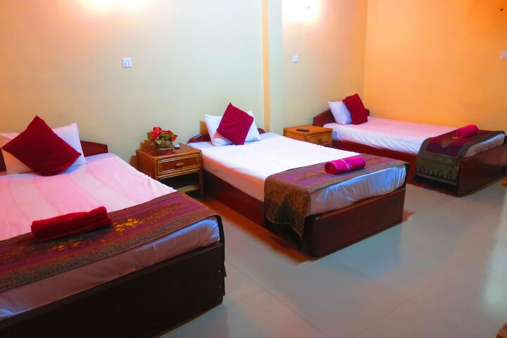 Room 3 of 42