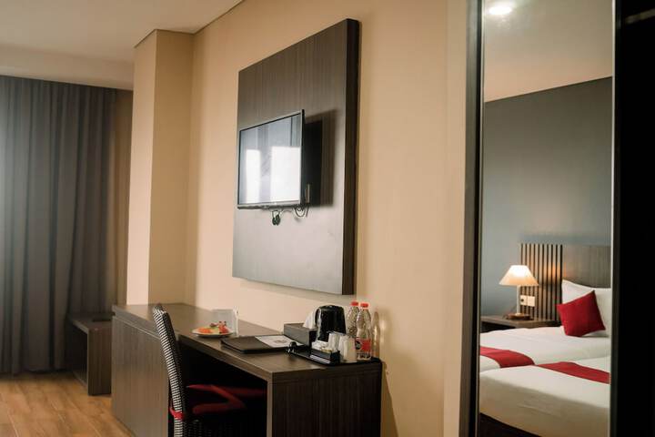 Room 11 of 39