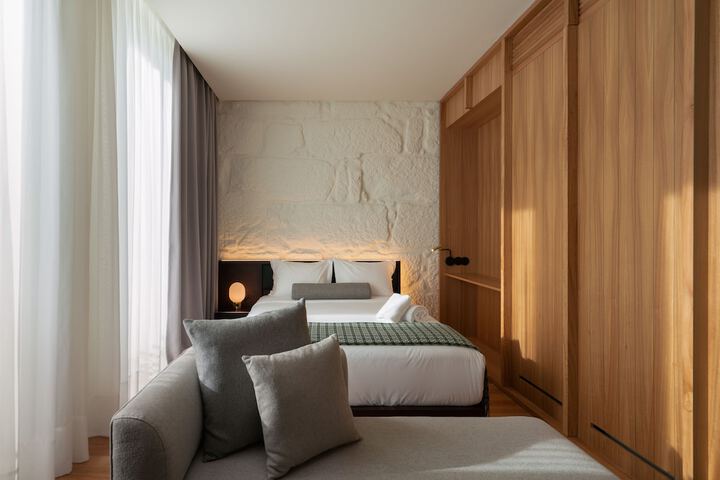 Room 15 of 72