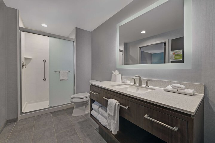 Bathroom shower