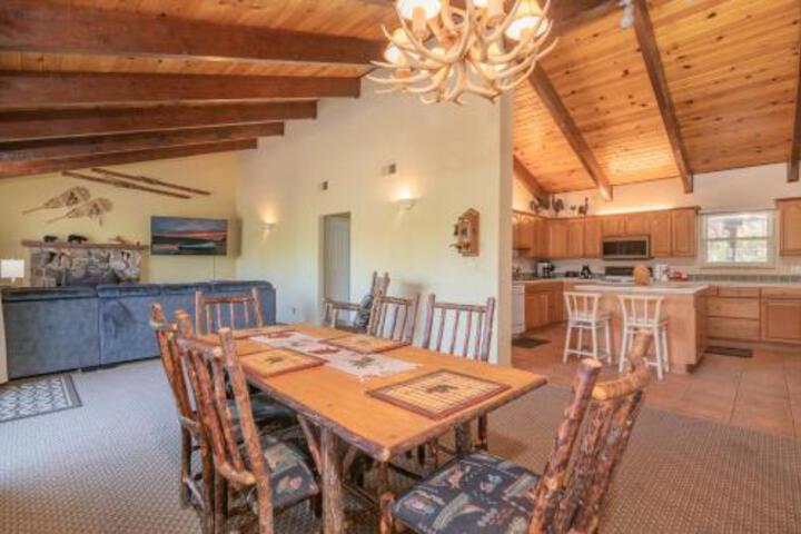 40289 Lakeview Home in Big Bear Lake, CA