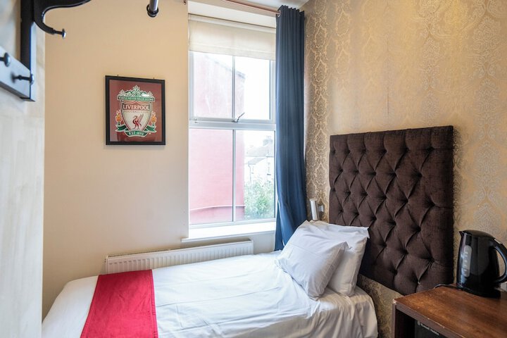 Room 19 of 43