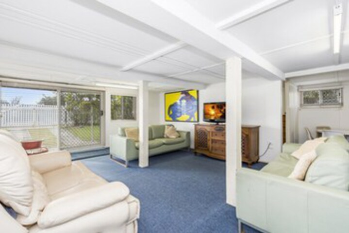 Room 8 of 20