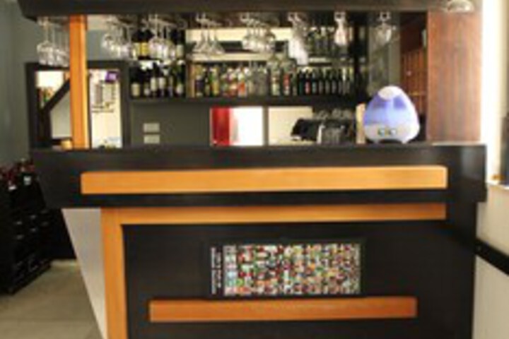 Lounge 4 of 51