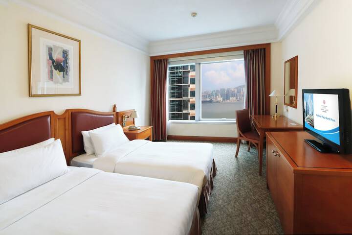 Room 11 of 47
