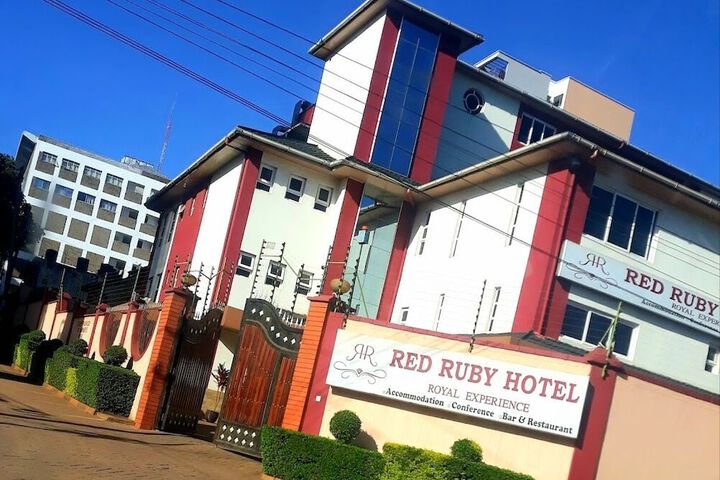 Red Ruby Hotel