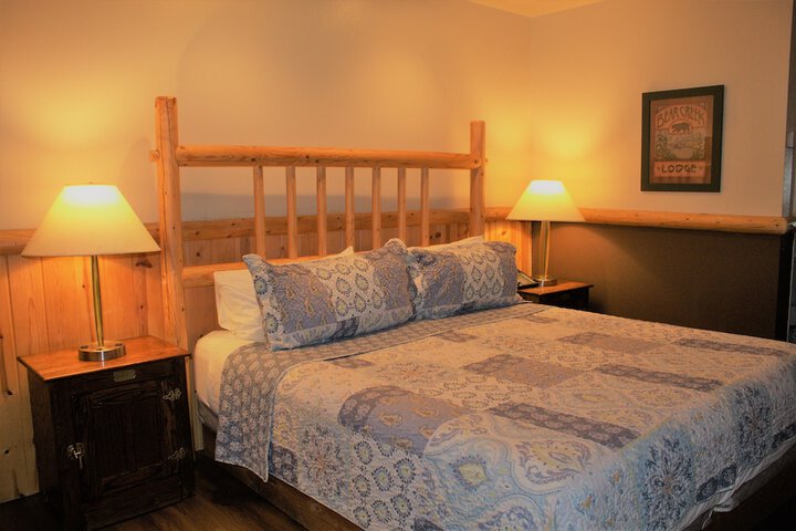 Standard | King Bed (10 of 51)