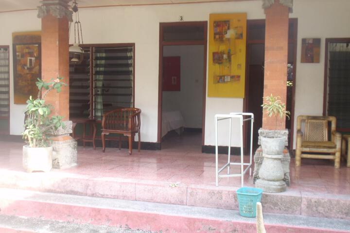 Terrace/Patio 2 of 5