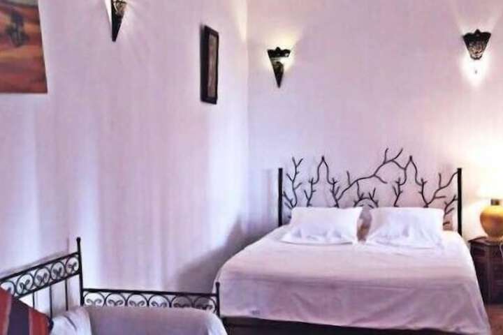 Room 15 of 38