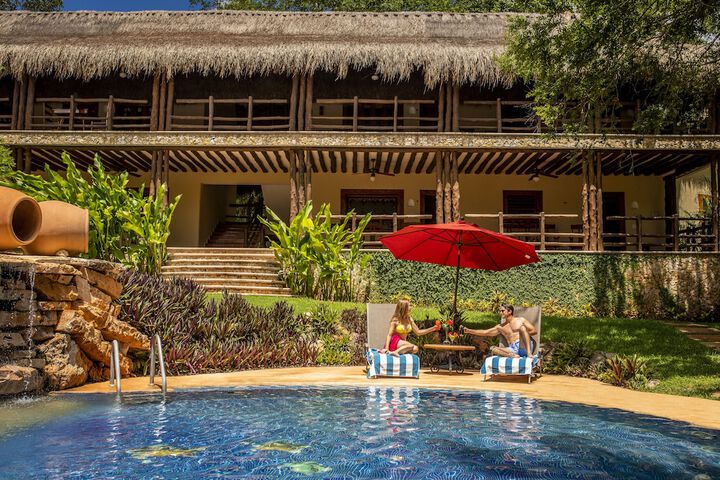 Hotel with Pool
