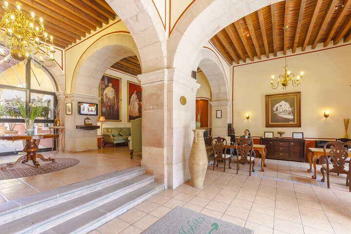 Hotel Interior 6 of 67