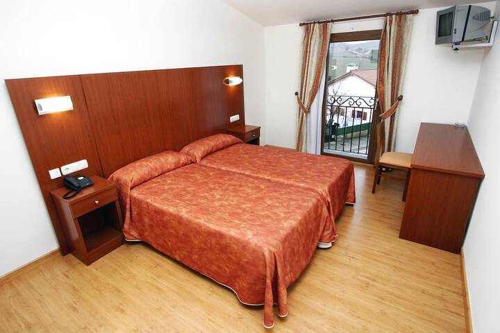 Room 4 of 29