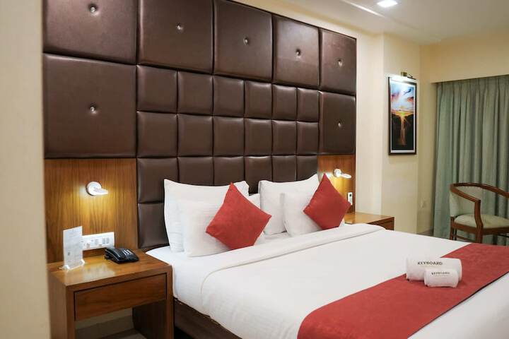Room 35 of 114