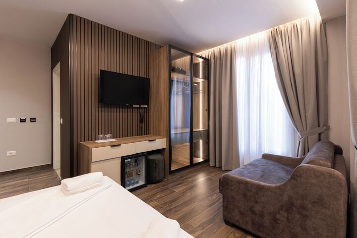 Room 36 of 141