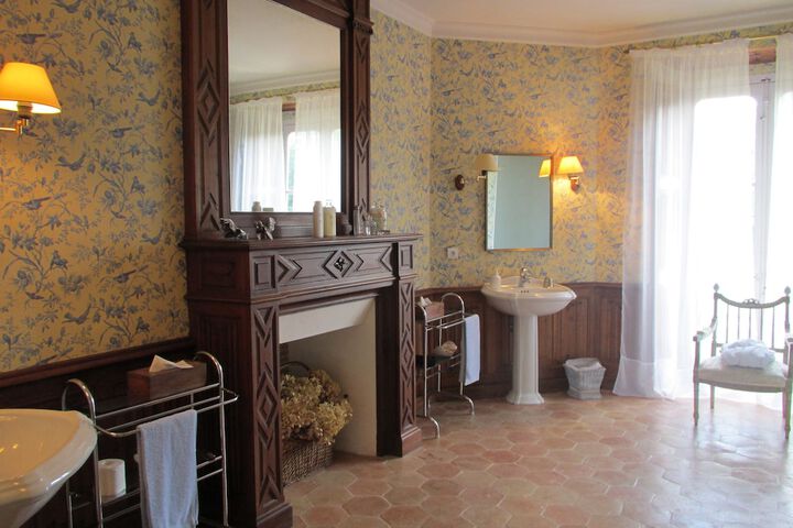 Bath Interior