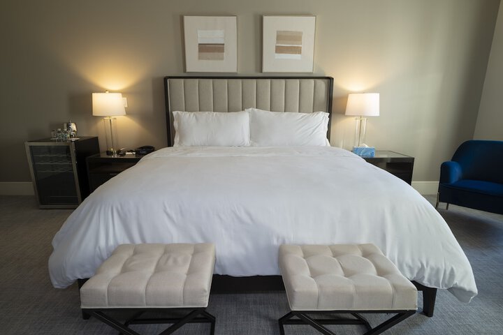 Room 10 of 36