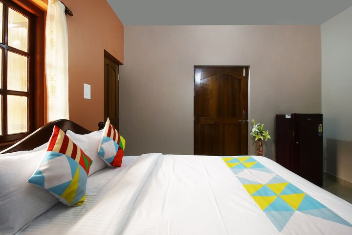 Room 8 of 13