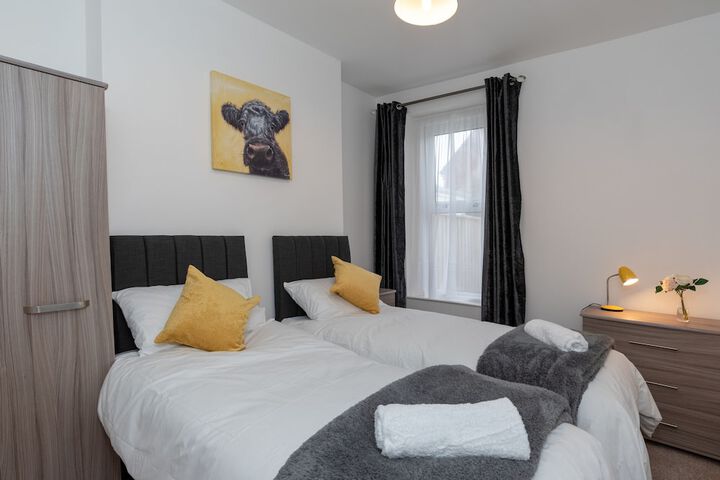 Room 5 of 29