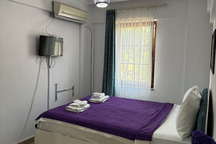 Room 12 of 44