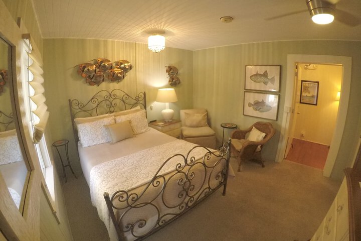 Room 12 of 53