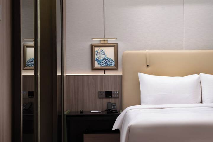 Room 15 of 45