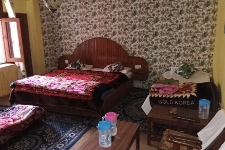 Room 7 of 26