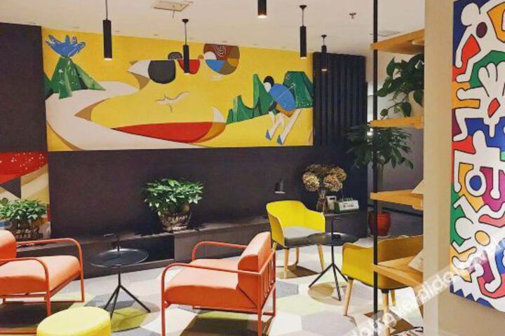 Hotel Interior 6 of 12