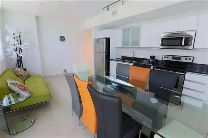 Room 4 of 14