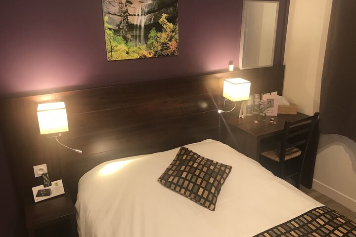 Room 10 of 44